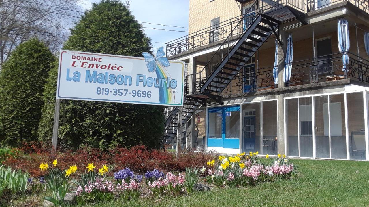 Mhotel Domaine L'Envolee- Maison Fleurie วิคตอเรียวิลล์ ภายนอก รูปภาพ