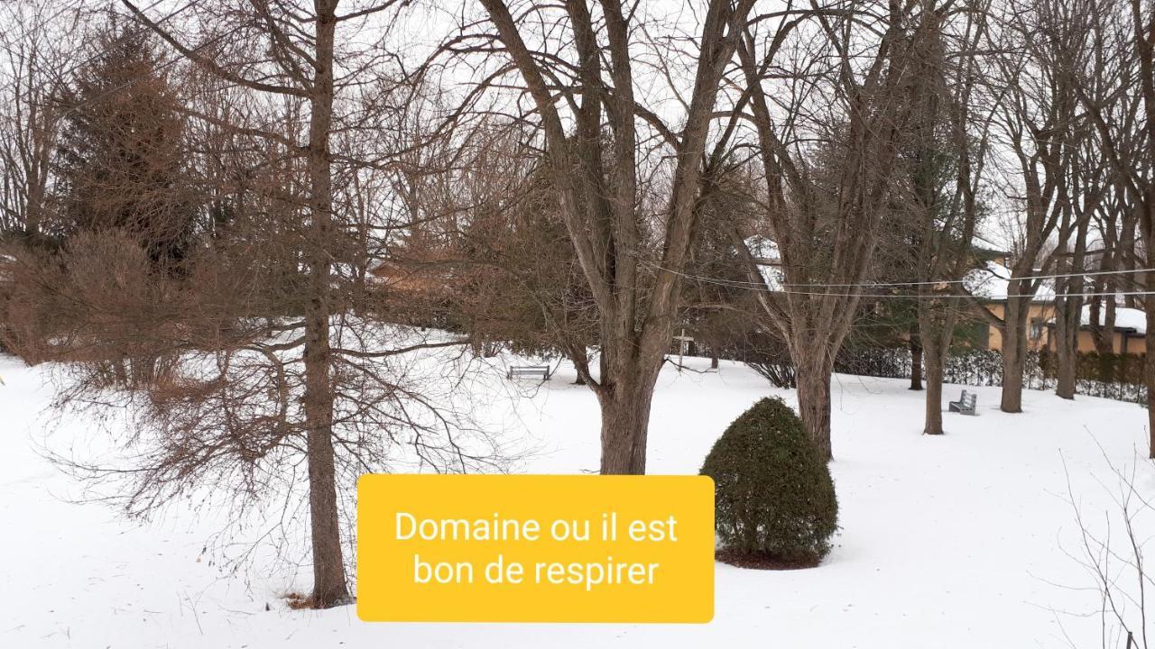 Mhotel Domaine L'Envolee- Maison Fleurie วิคตอเรียวิลล์ ภายนอก รูปภาพ